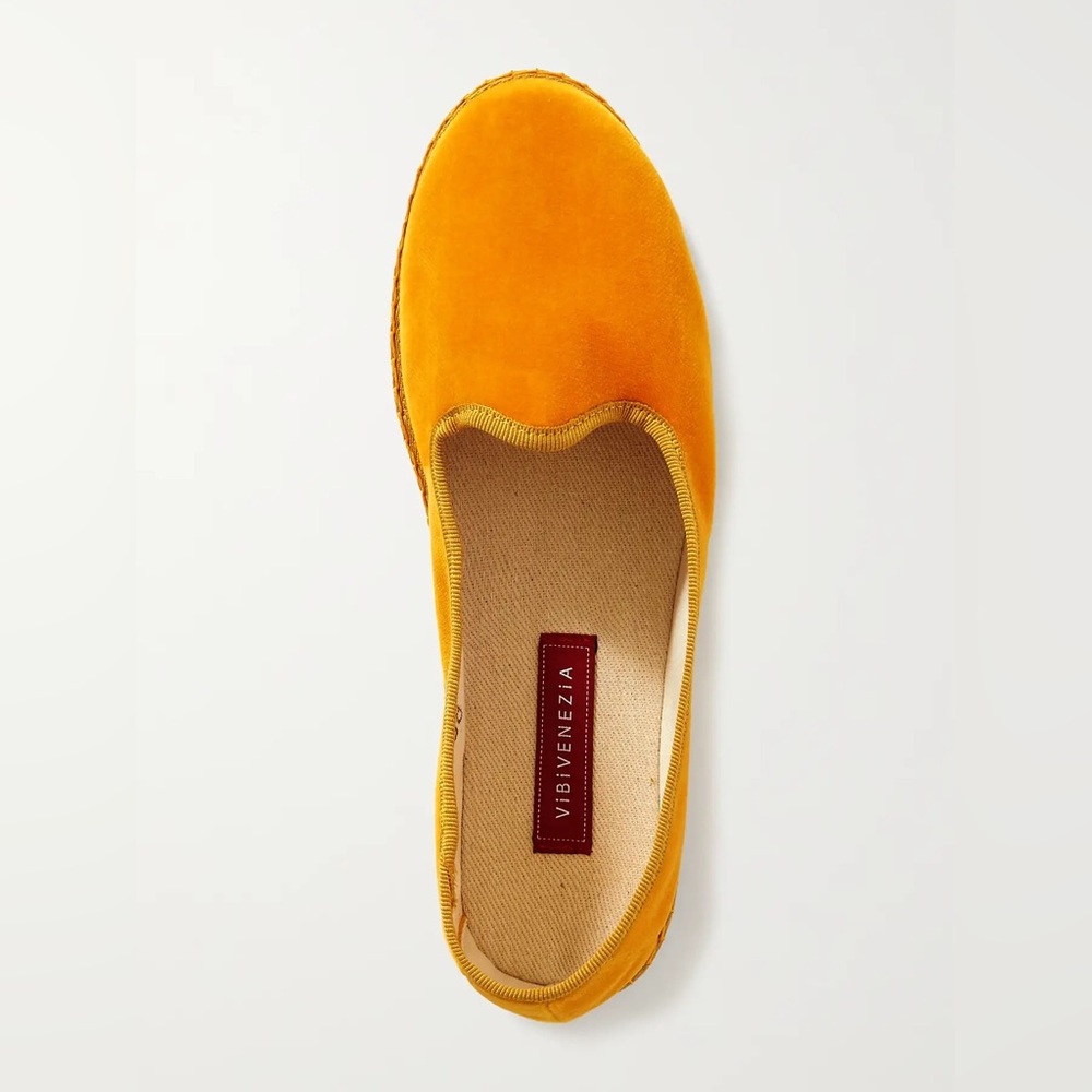 Brand New Vibi Venezia yellow velvet slipper